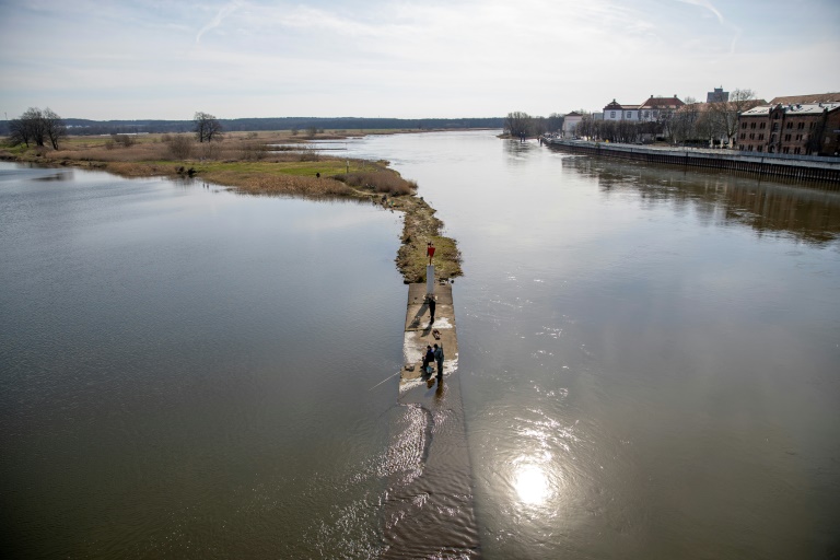 Pegel sinken langsam: Hochwasserlage in Brandenburg entspannt sich