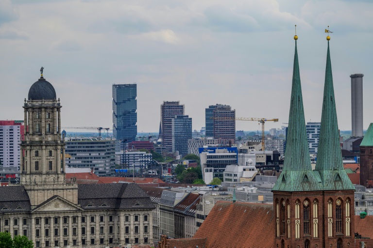 EuGH: Arbeit von Notar bei Wohnungskauf von russischer Firma in Berlin ist erlaubt