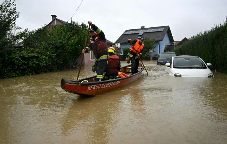 Habeck fordert mehr Klimaschutz angesichts von Hochwasserkatastrophe