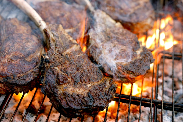 Familienvater grillt auf Balkon: Neun Verletzte in Bremen