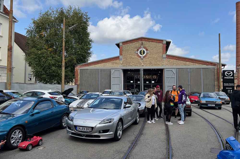 Großes Mazda Classic Treffen in Augsburg