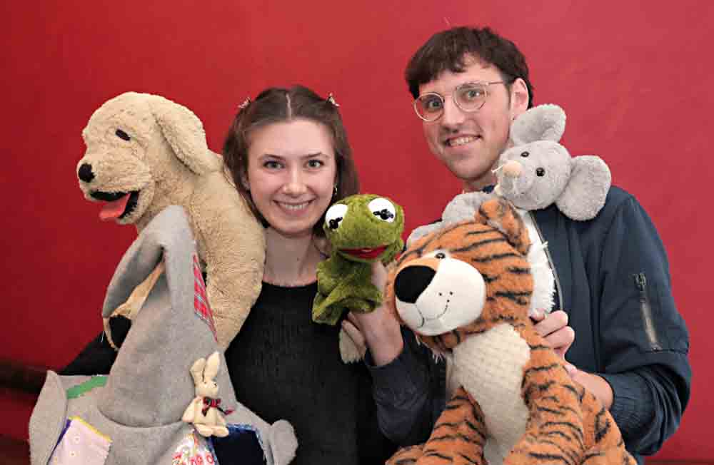 „Die kleine Kuscheltierhexe“ im Krefelder Kresch-Theater