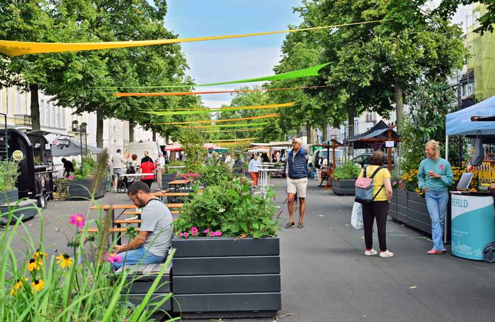 Stadt Krefeld stellt Pläne auf dem FestiWall vor