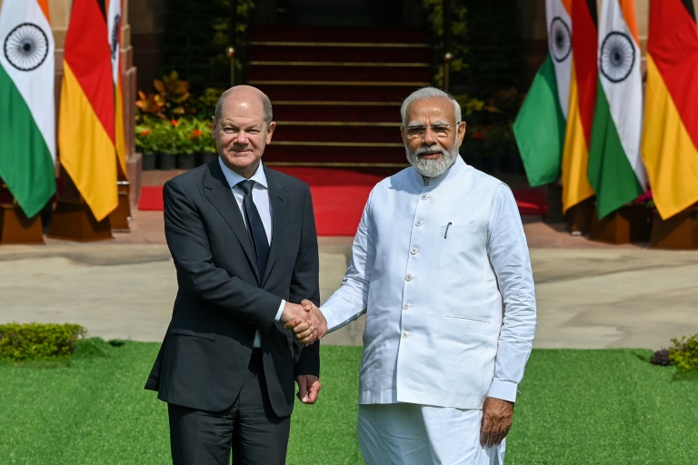 Scholz bricht zu Regierungskonsultationen in Indien auf