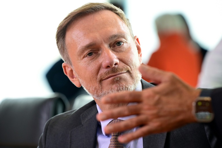 Steuerprognose sorgt für neuen "Ampel"-Streit - Lindner lädt zu Wirtschaftsgipfel