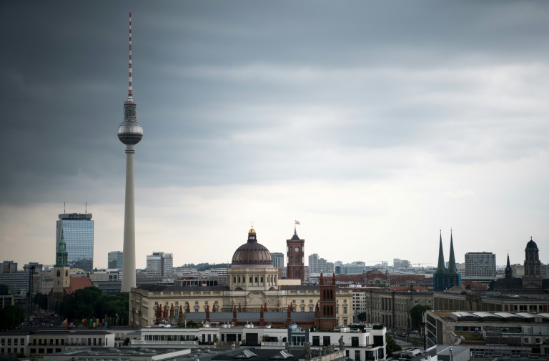 Sprengstofffund in Berlin: Polizei fahndet weiter nach Mann mit Stoffbeutel 