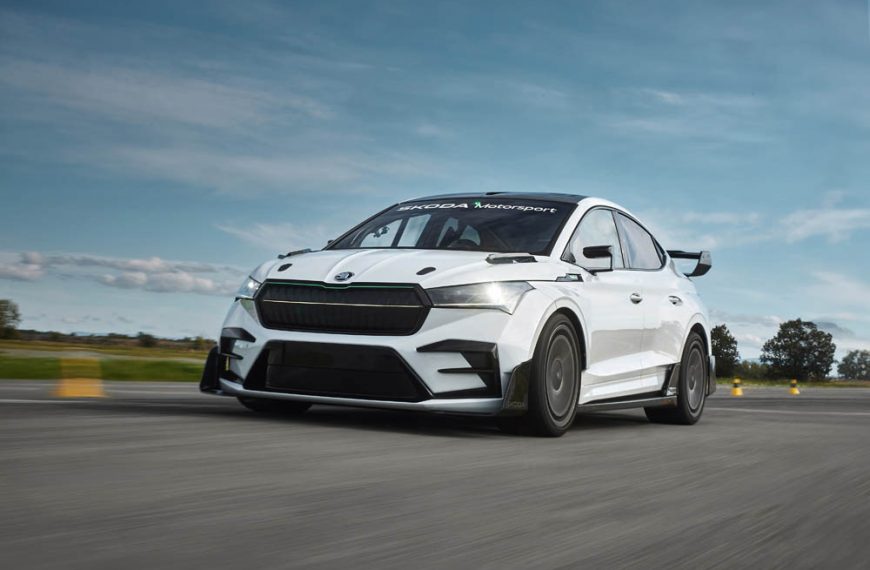 Skoda präsentiert den Enyaq RS Race