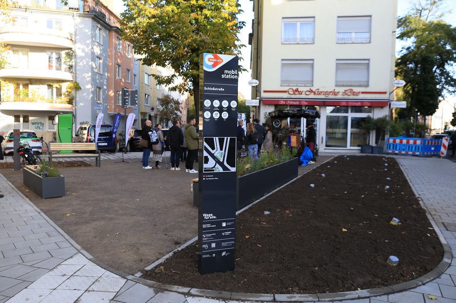 Mobilitätsstation Schloßstraße in Düsseldorf eröffnet