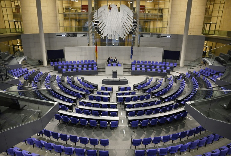 Bundestag unterbricht Sitzung für mehrere Stunden