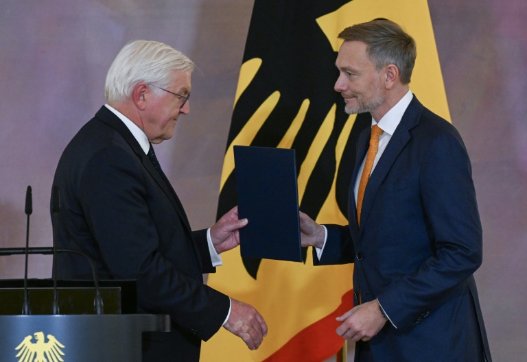 Neuwahlen: Lindner will zweistelliges Ergebnis und warnt CDU vor "Ampel light"