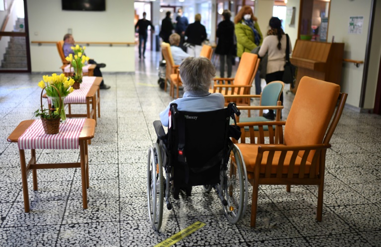 Löhne in der Pflege um fast neun Prozent gestiegen