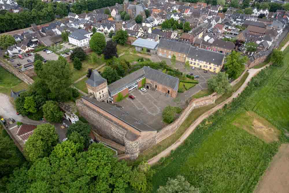 Burg Friedestrom