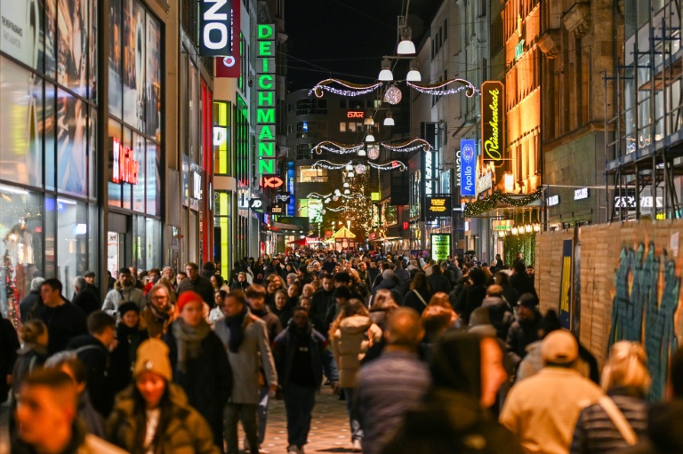 Handelsverband: Weihnachtsgeschäft fehlt es weiterhin an Schwung