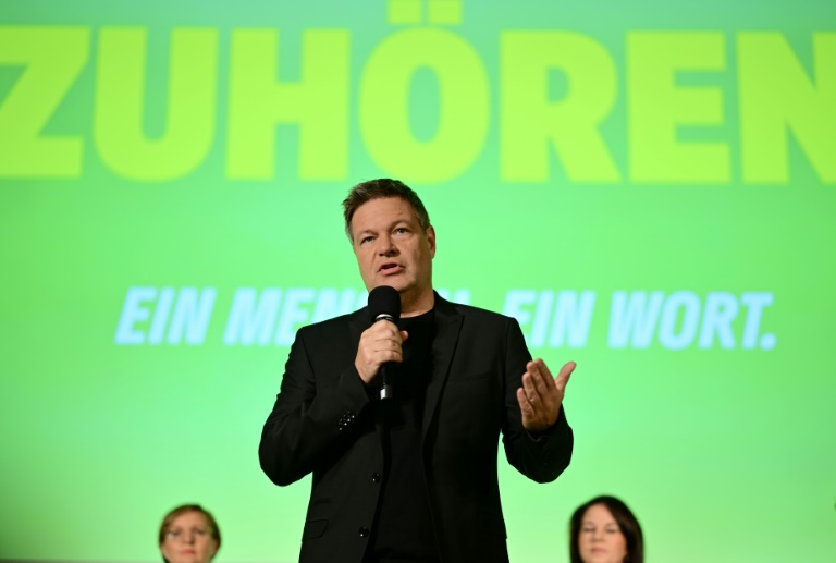 Habeck wirbt für neuen Stil in Politik - Grüne stellen Wahlprogramm vor