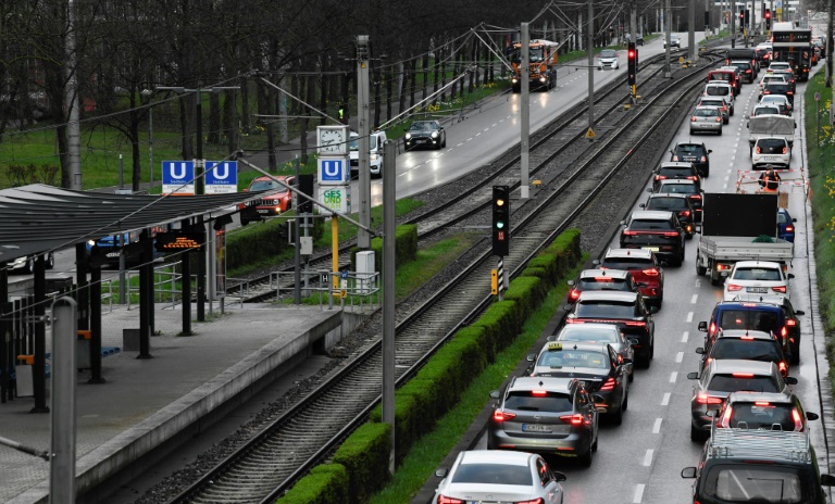 Autofahrer in Deutschland standen 2024 im Schnitt 43 Stunden im Stau