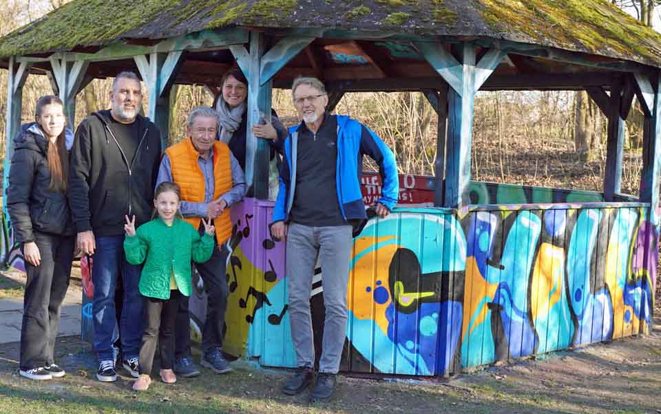 Jugendliche verschönern Jugendhütte in Unna