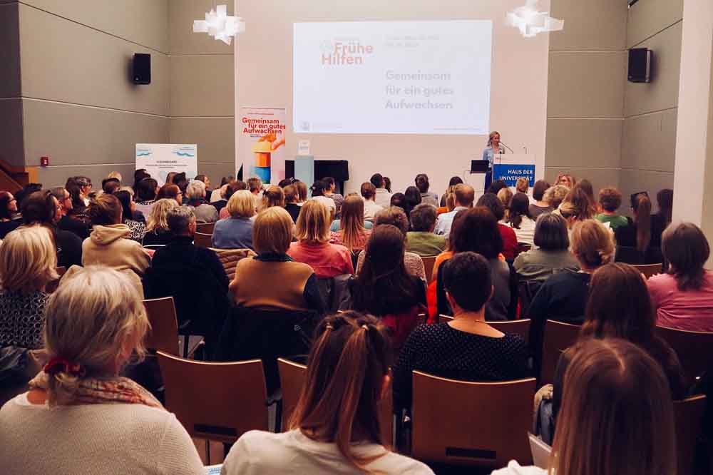 Expertentreffen zu "frühen Hilfen"