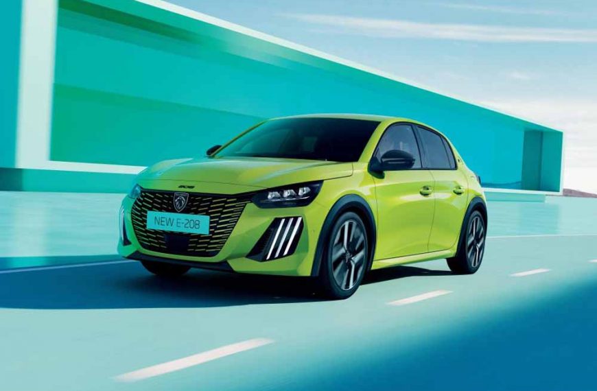 Peugeot E-208