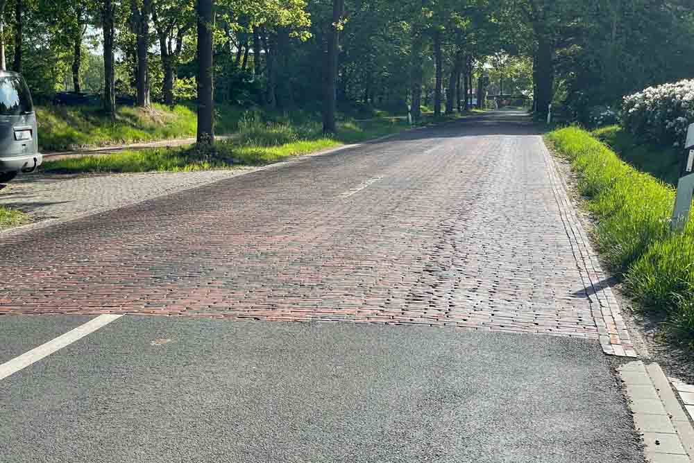 Bührener Straße in Uplengen