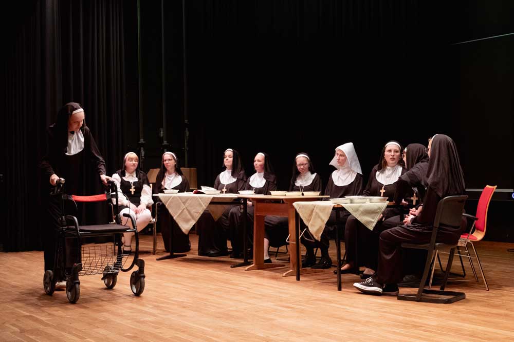 "Sister Act" in der Stadthalle Vennehof