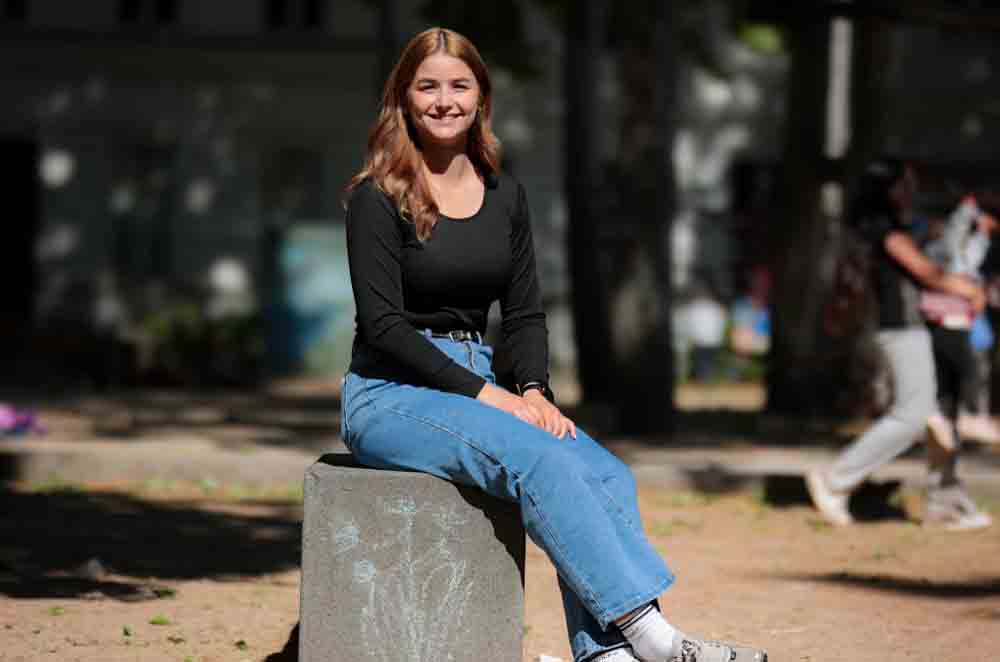 Sara Siewert ist bei der Stadt Krefeld Fachkraft für die Mobile Kinder- und Jugendarbeit