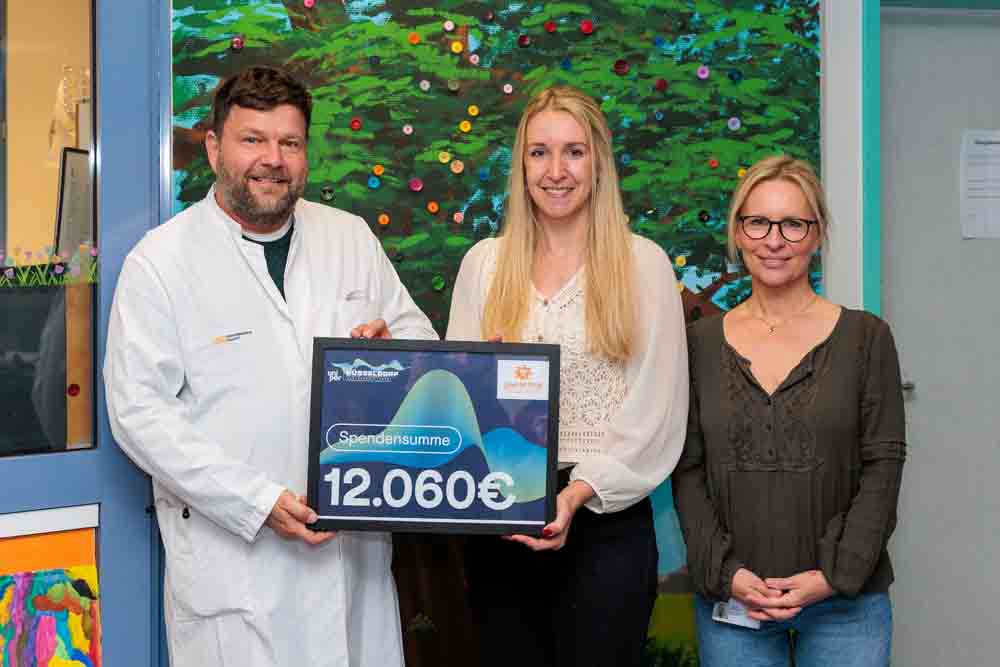 Spendenübergabe an den Förderverein Löwenstern
