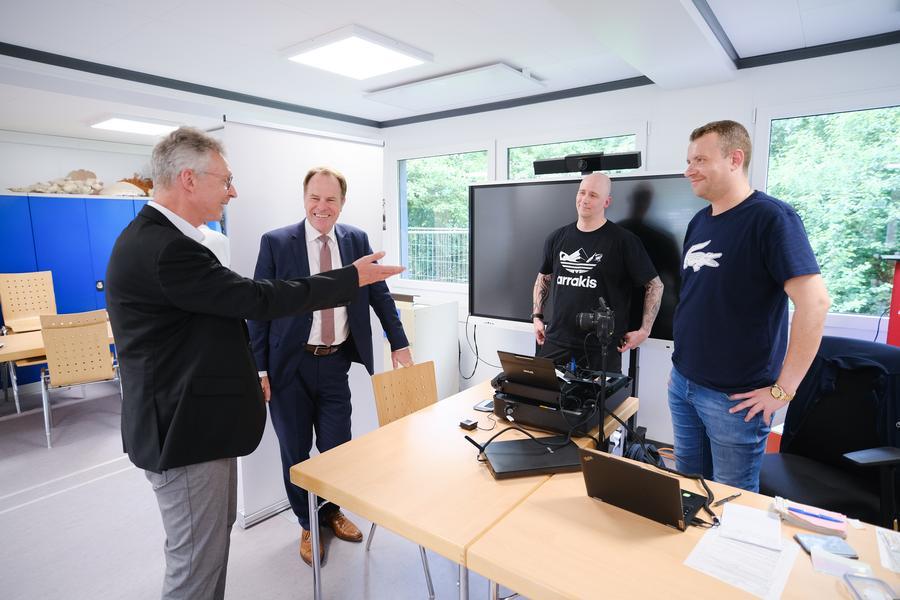Pop-Up-Bürgerbüro im Aquazoo Düsseldorf