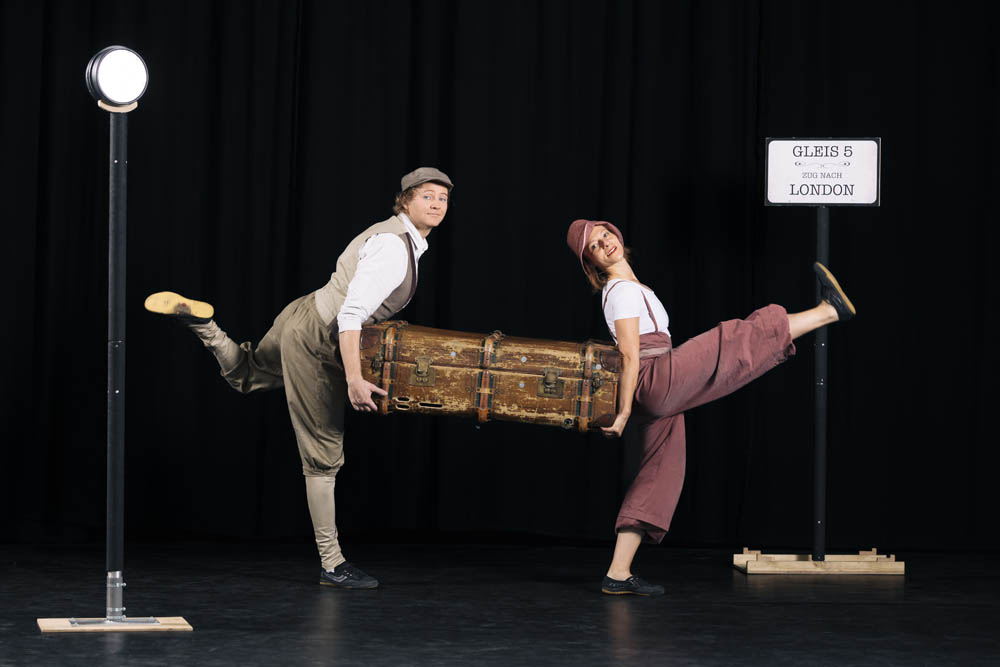 „Kira & Anders" kommen mit ihrer Show „Ein Koffer voller Überraschungen" nach Münster