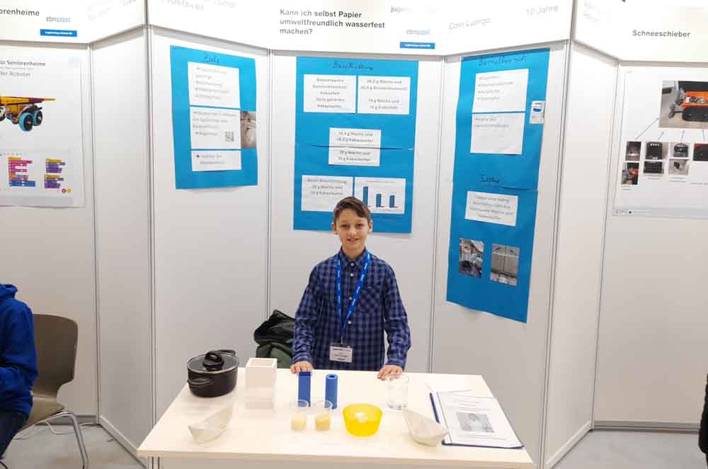 Colin Luongo an seinem Stand beim Wettbewerb Jugend forscht 2025