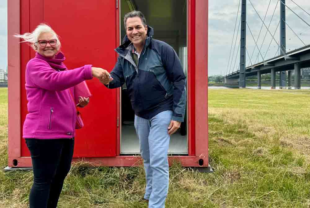 Monika Skal, Liegenschaftsamt der Landeshauptstadt Düsseldorf, Sven Gerling, Geschäftsführer der St. Sebastianus Schützenverein Düsseldorf 1316 Veranstaltungs GmbH