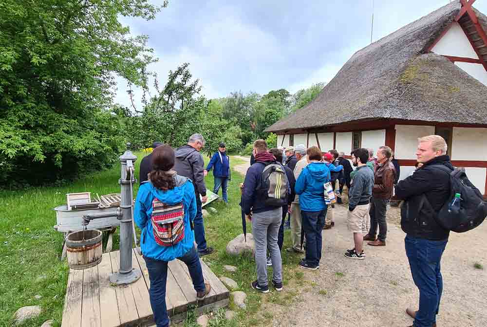 Öffentliche Museumsführung am Pfingstsonntag im Freilichtmuseum Mueß