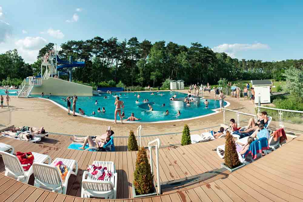 Badegäste im Freibad Hiltrup