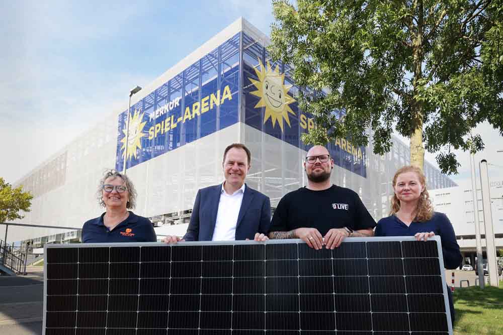Neue Photovoltaikanlage auf der Merkur Spiel Arena