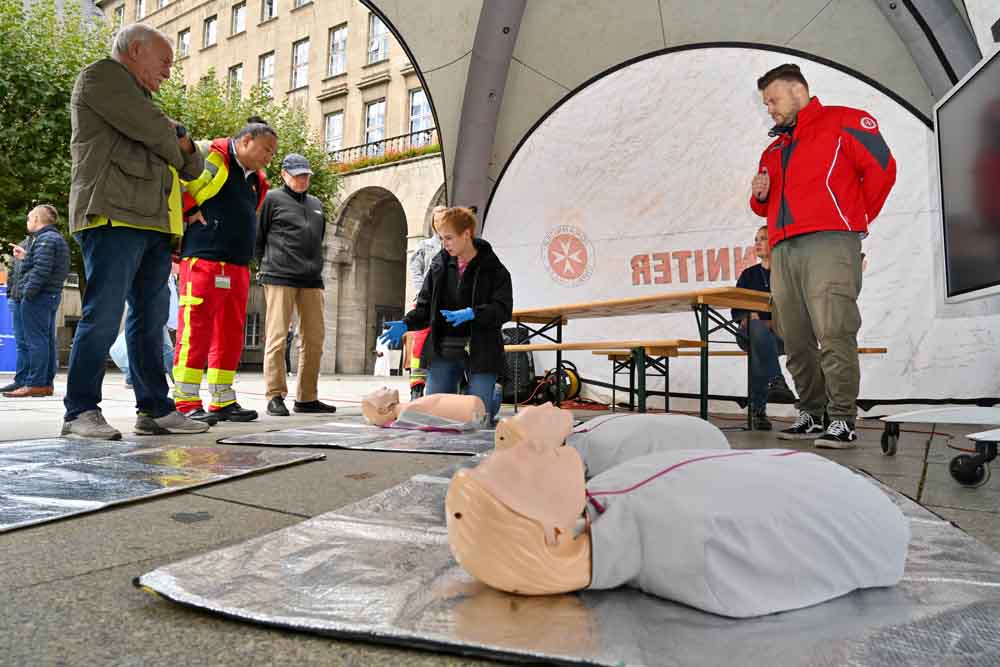 Wiederbelebungskurs Zelt Johanniter