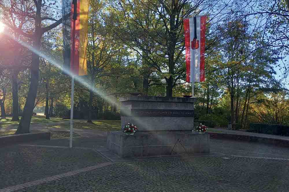 Mahnmal der Opfer der beiden Weltkriege im Stadtpark