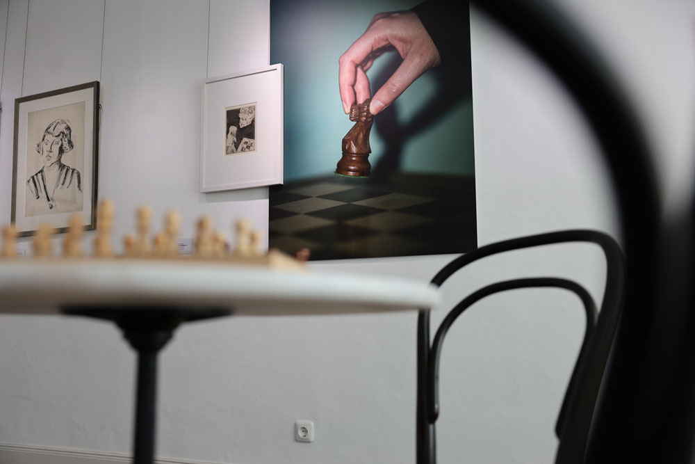 Blick in die Ausstellung "O Ihr Menschen"