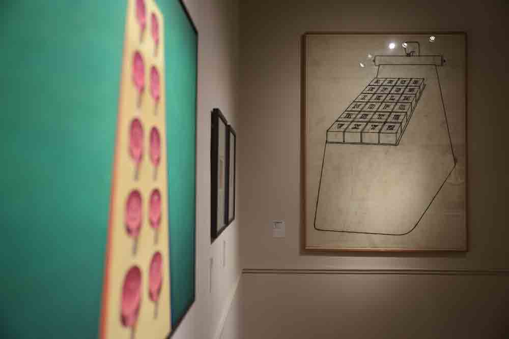 Blick in die Ausstellung „Nicht von Menschenhand"