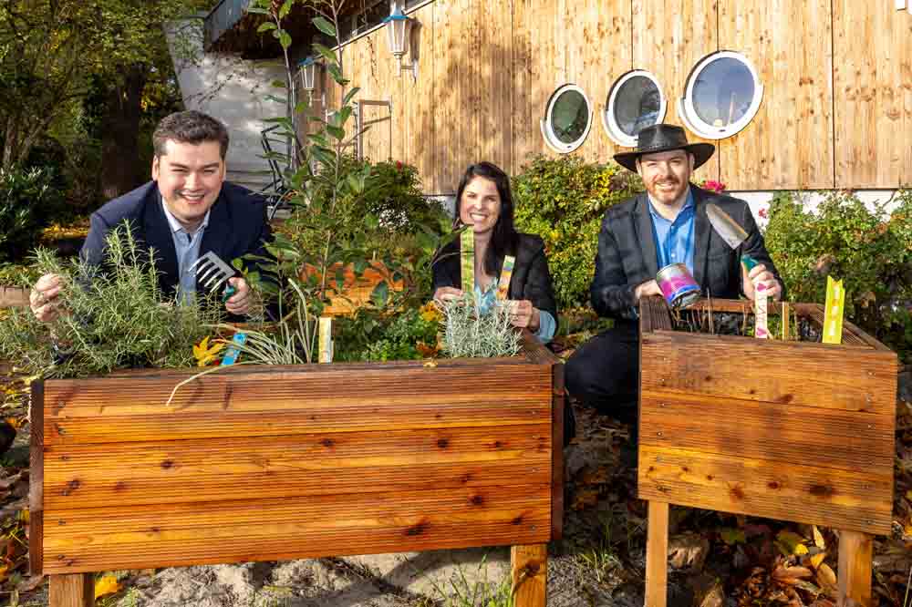 Dr. Tim Kornblum, Leiter des Gesundheitsamts der Stadt Münster, Kathrin Mersch vom Gesundheitsamt und Nikolaj Salzmann von der TK