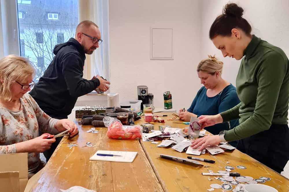 2000 Geschenkpakete hat der Verein "Vereinte Ukrainer e. V." für Menschen in Ternopil eingepackt