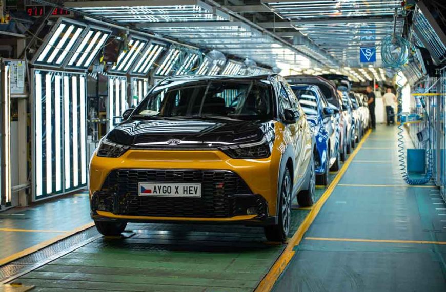 Produktionsstraße Toyota Aygo X Hybrid