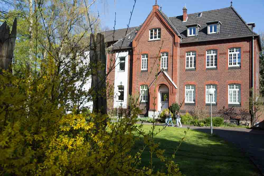 Außenansicht Berufskolleg der Kaiserswerther Diakonie