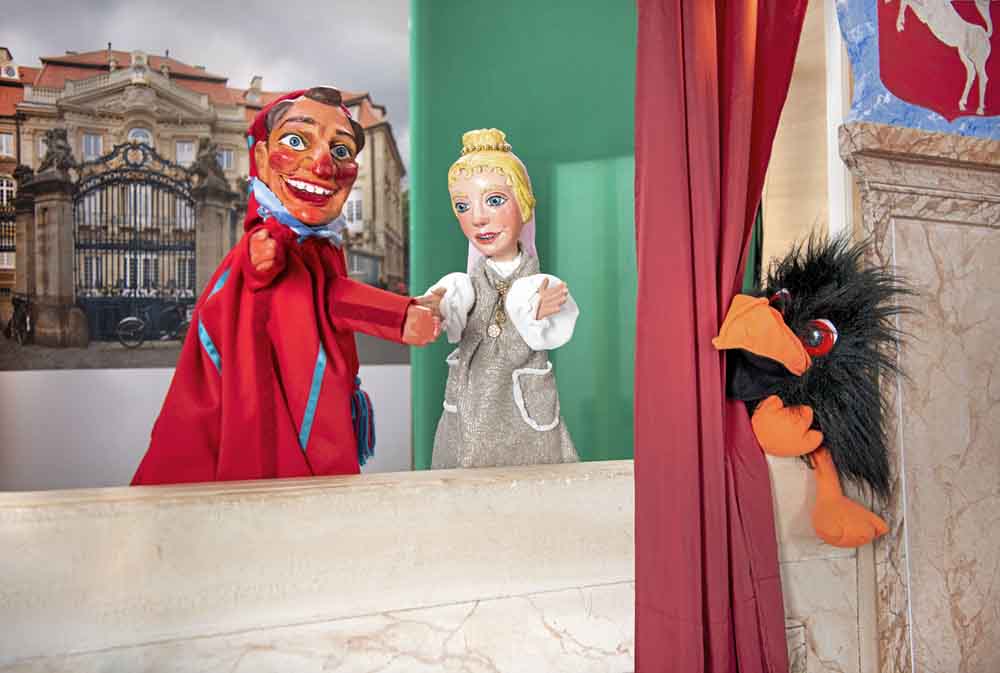 Kasper und seine Freunde im Stück „Die verhexte Prinzessin" im Stadtmuseum Münster