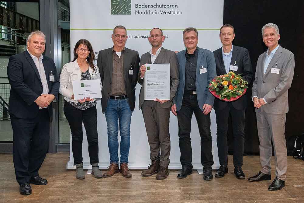 Thorsten Grote, Ressortleiter Ressort VI - Planen, Bauen, Umwelt- und Klimaschutz, Stadtbaurat und Technischer Beigeordneter; Hans-Jörg Saure, Abteilungsleiter Umwelt und Klimaschutz sowie Jörg Schürmann, Technischer Umweltschutz