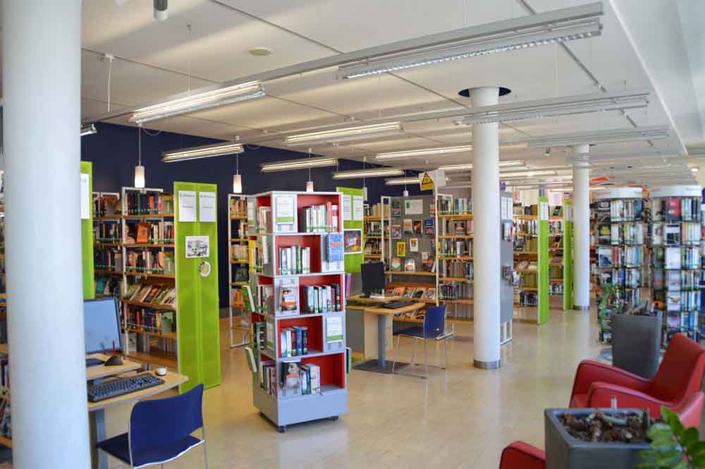 Außenansicht der Stadtbücherei Bamberg im Deutschen Haus