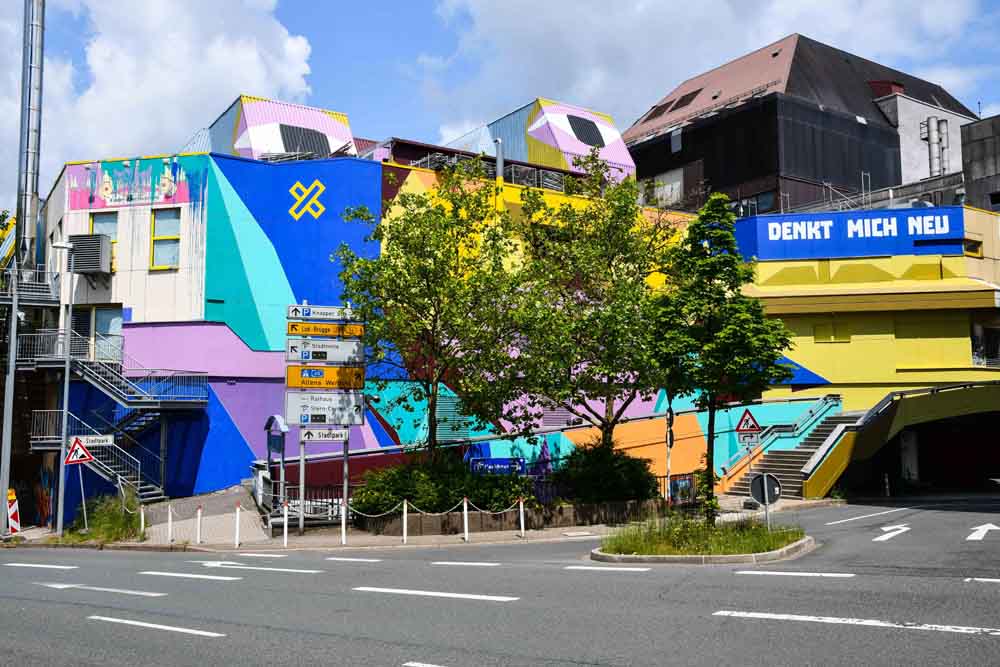 Kunst an der Fassade des Forum-Areals