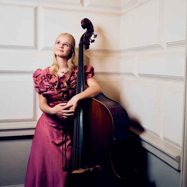 Maxhaus Düsseldorf: „Bass erstaunt“ mit Sasha Witteveen