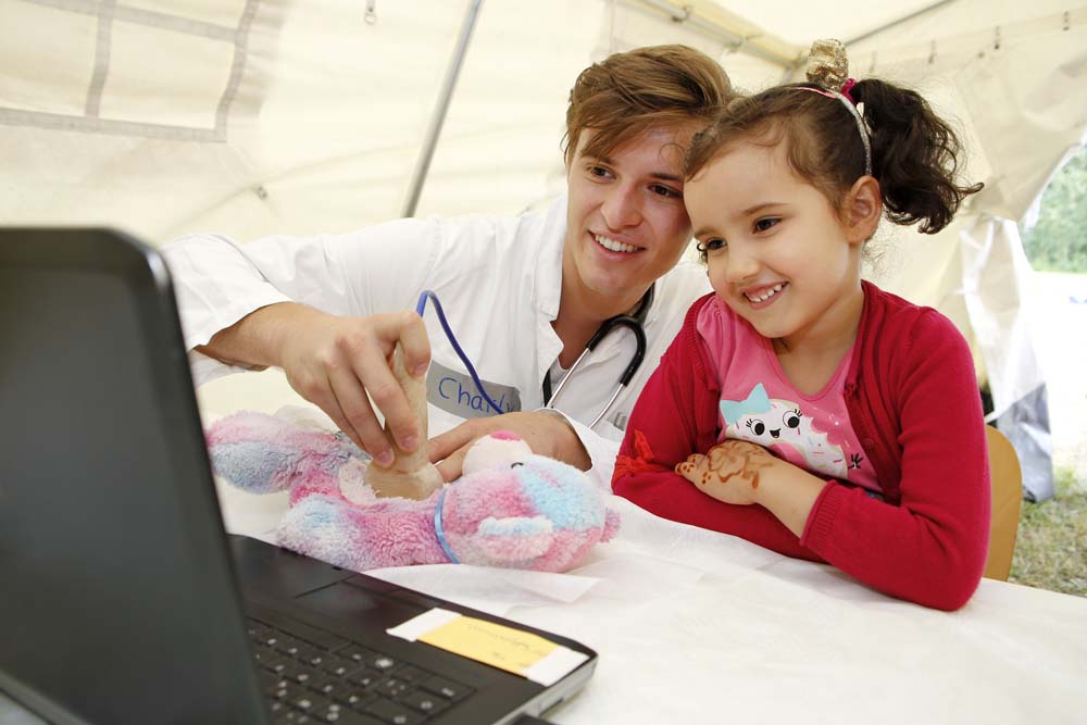 Winter-Teddybärkrankenhaus im Universitätsklinikum Düsseldorf