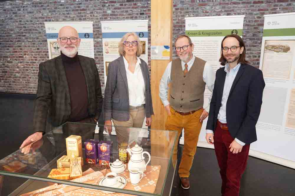 Kreisdirektor Ingo Schabrich; Beatrix Wolters, Vorsitzende des Vereins für Heimatpflege Viersen; Marcus Ewers, Kreisarchivamtmann; Dr. Matthias Herm, stv. Leiter des Kreisarchivs