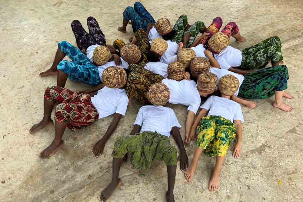 Schauspielerinnen und Schauspieler aus Ghana und Deutschland
