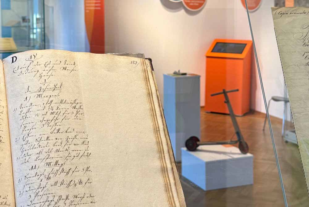 Blick in die Sonderausstellung „Vom Waisenhaus zur Jugendhilfe – 250 Jahre Ev. Jugendhilfe Iserlohn-Hagen"